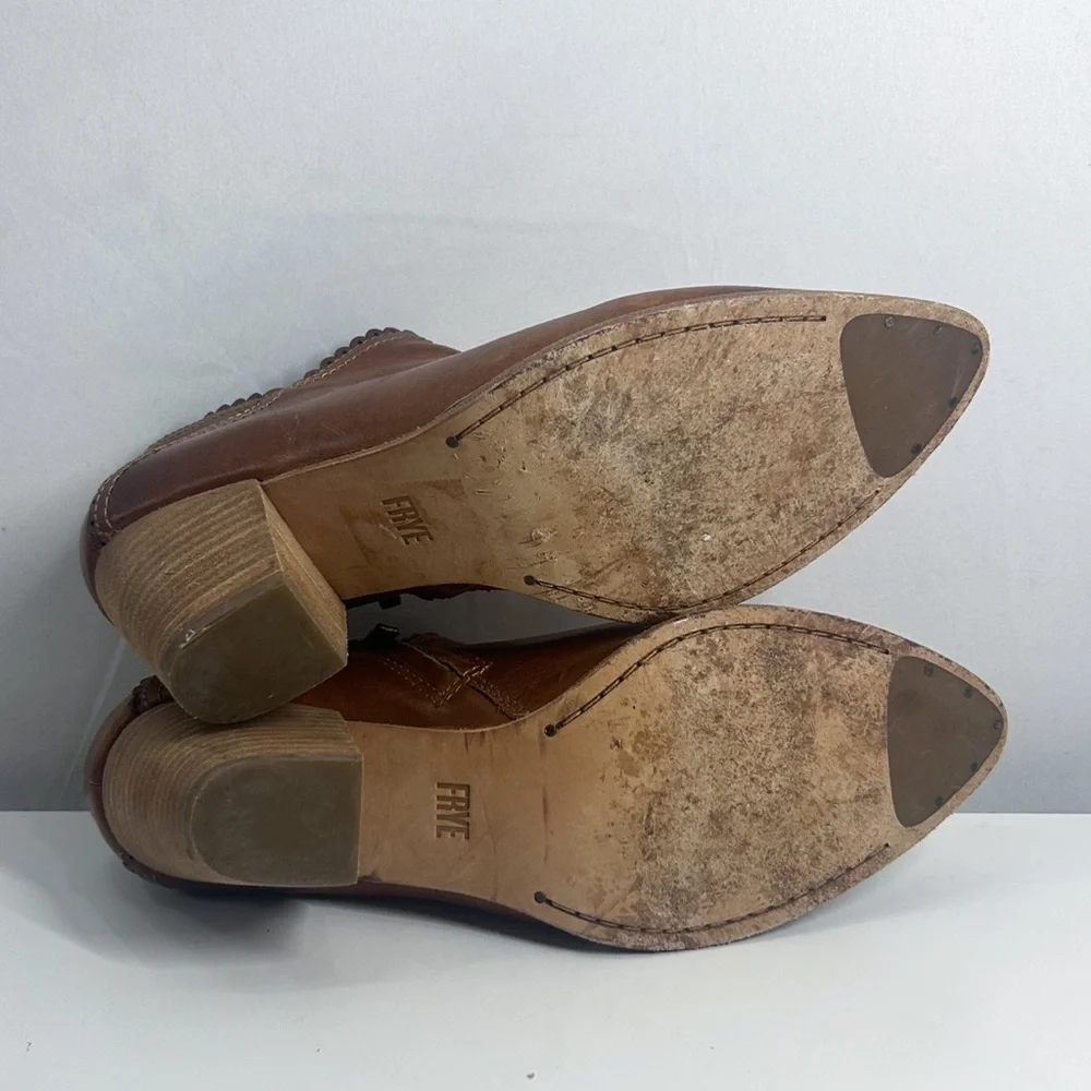 Frye Reed Brown Leather Scallop Trim Heeled Ankle Booties Size 9